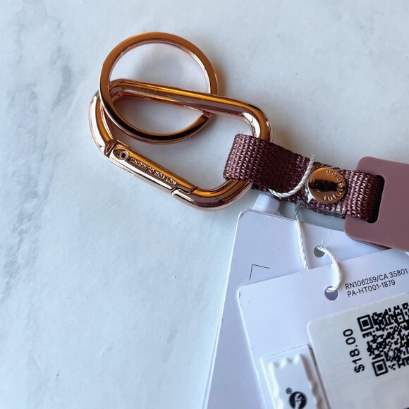 NWT Lululemon Silicone Keychain Red Clay Rockwood - Picture 6 of 7